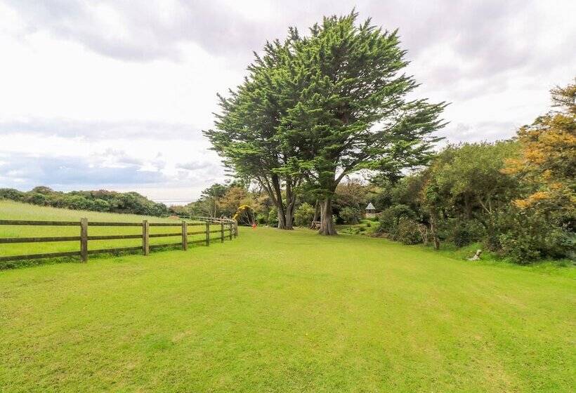 Poldowrian Farmhouse