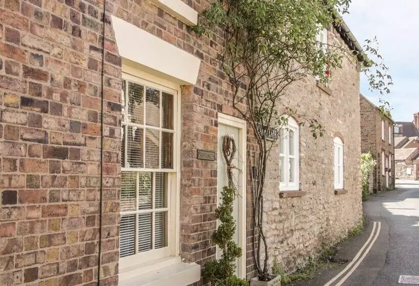 Queens Cottage