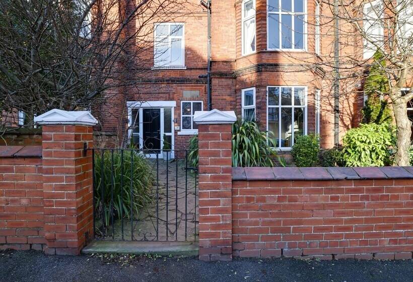 Royal Victoria House