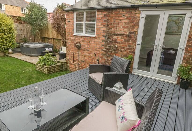 Royal Victoria House