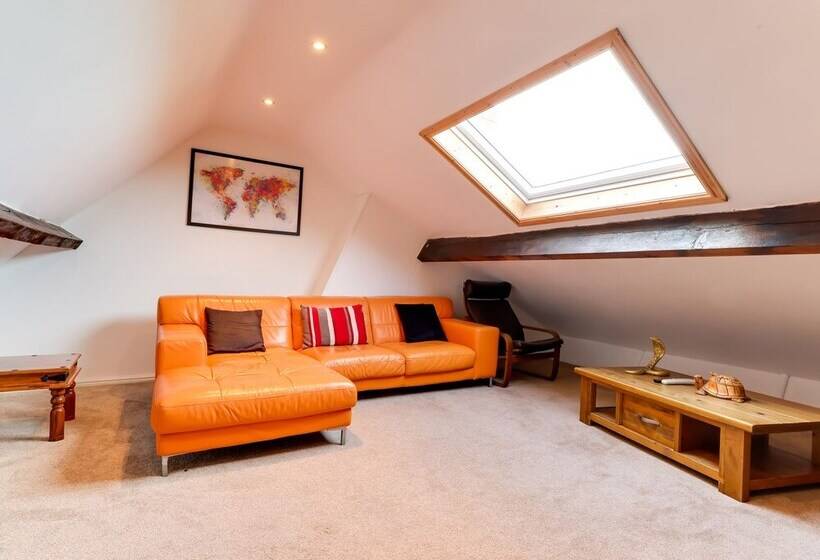 Royal Victoria House