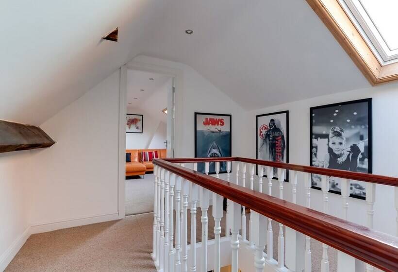 Royal Victoria House