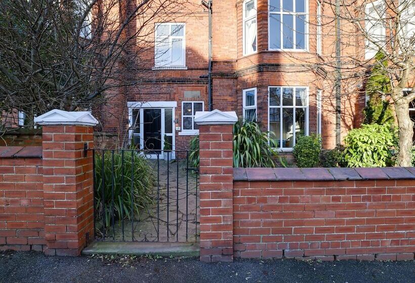 Royal Victoria House