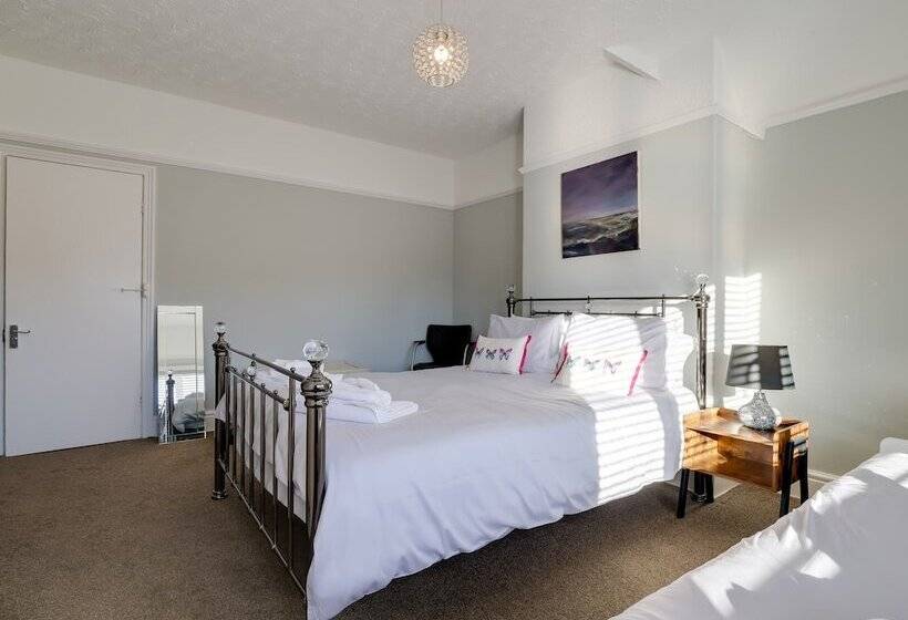 Royal Victoria House