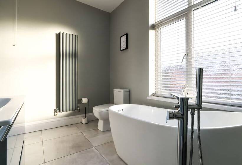 Royal Victoria House