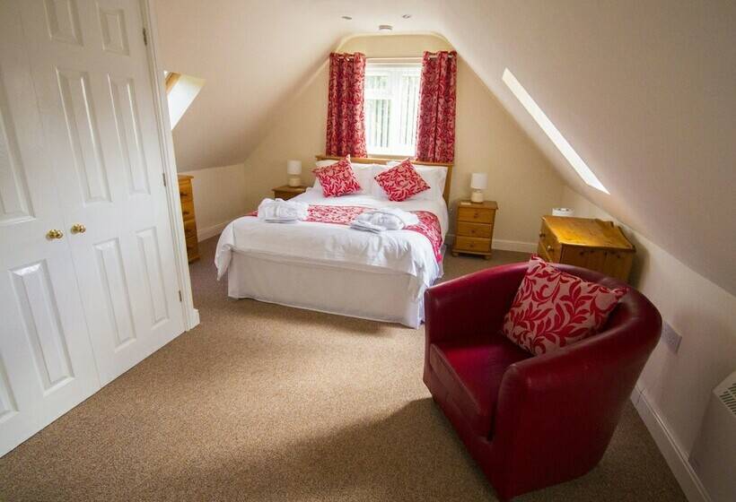 The Lodge At Orchard House