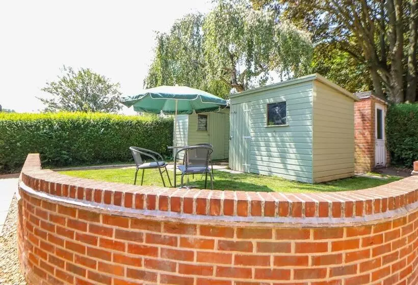 The Lodge At Orchard House