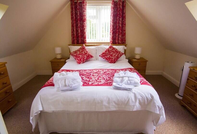 The Lodge At Orchard House