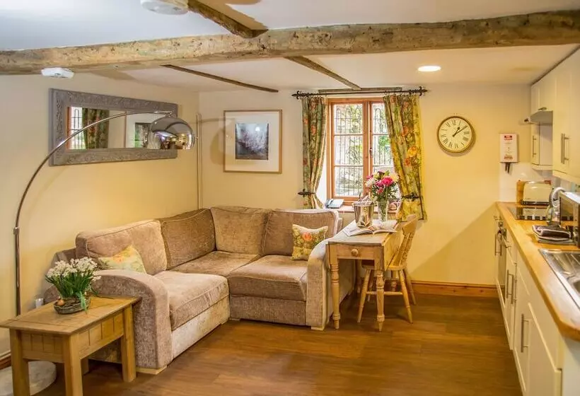 Weir Cottage