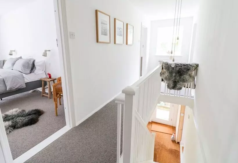 Whitehall Farm Cottage