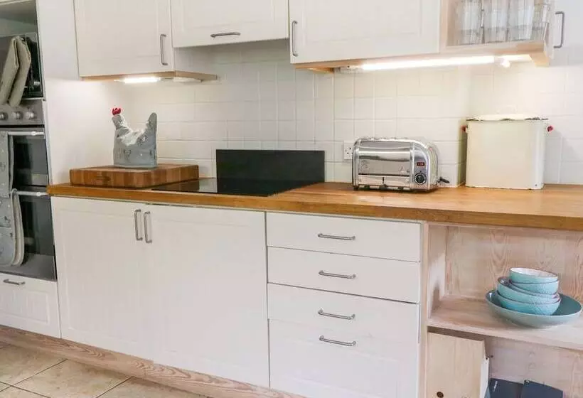 Whitehall Farm Cottage