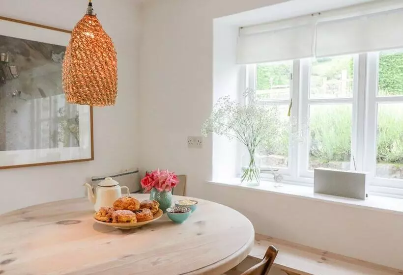 Whitehall Farm Cottage