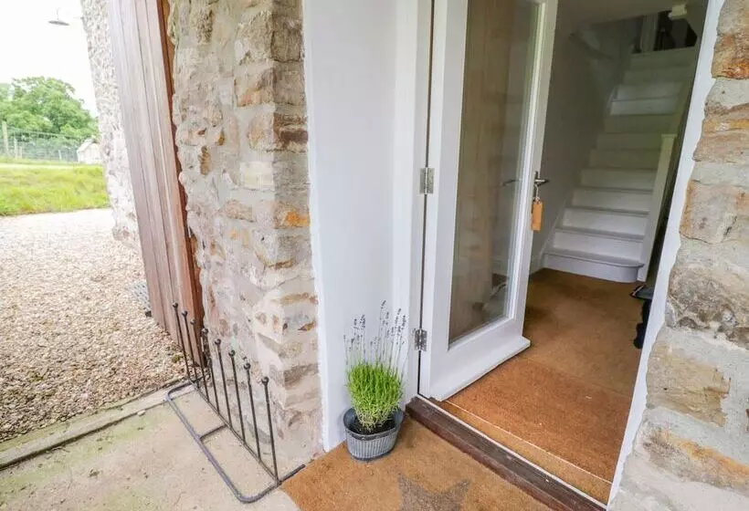 Whitehall Farm Cottage