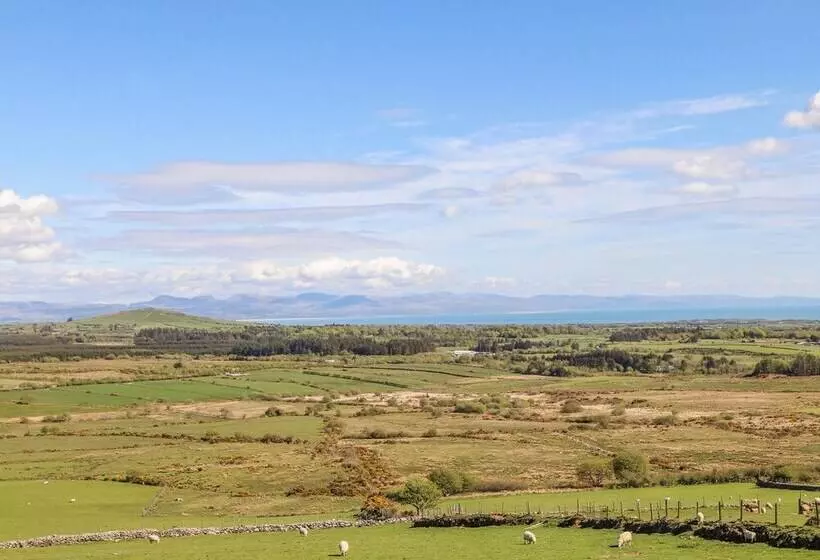 25 Langlands Terrace