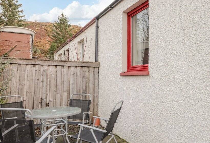 25 Langlands Terrace