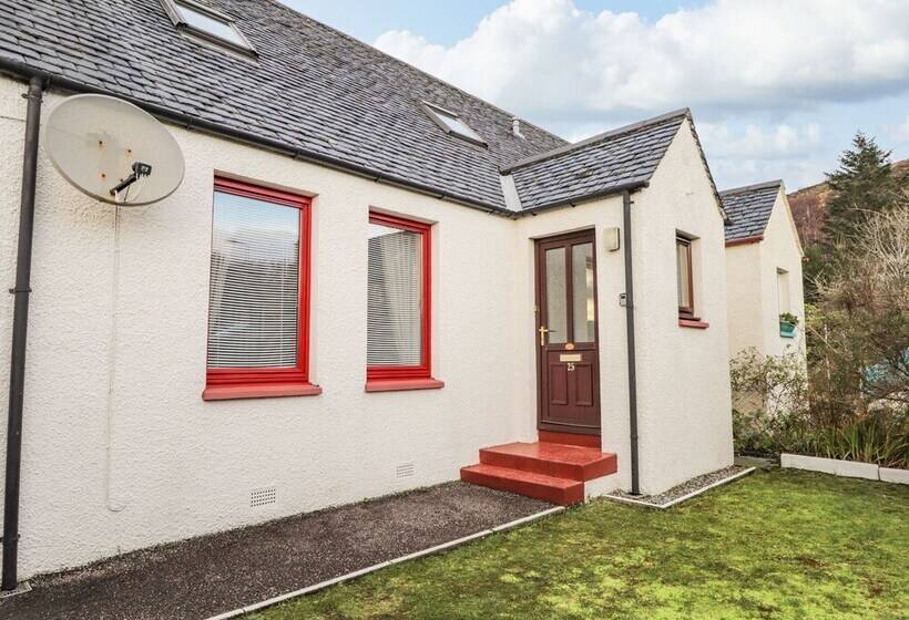 25 Langlands Terrace