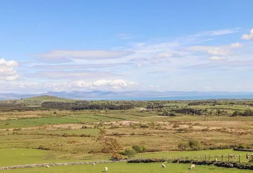 25 Langlands Terrace