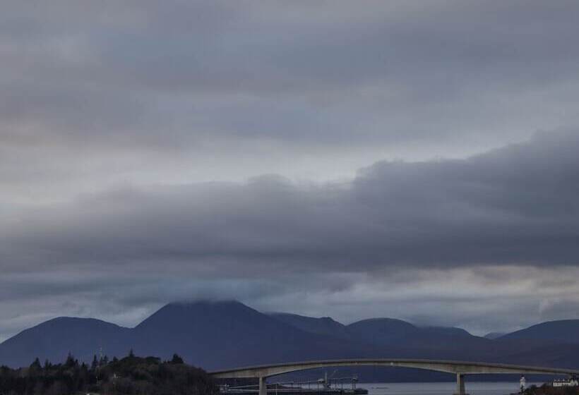 25 Langlands Terrace