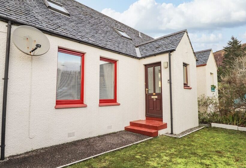 25 Langlands Terrace