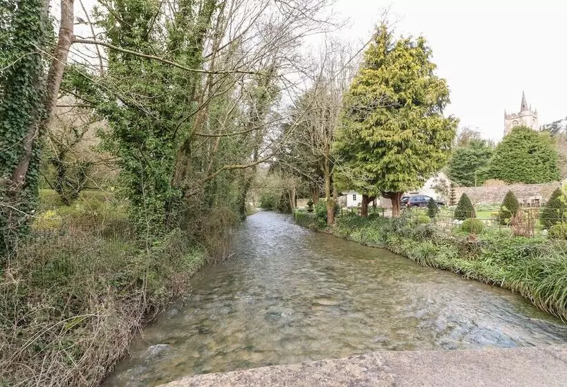Castle Combe Cottage