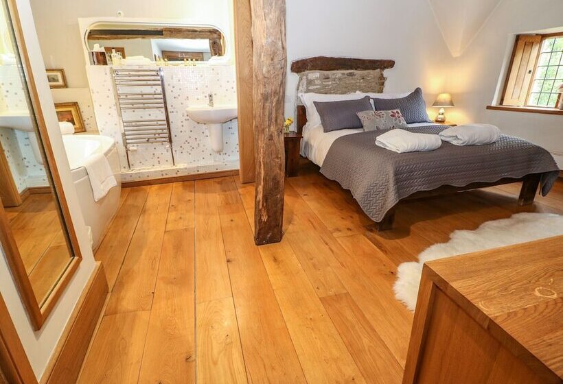 Castle Combe Cottage