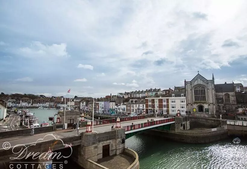 Harbourside Penthouse