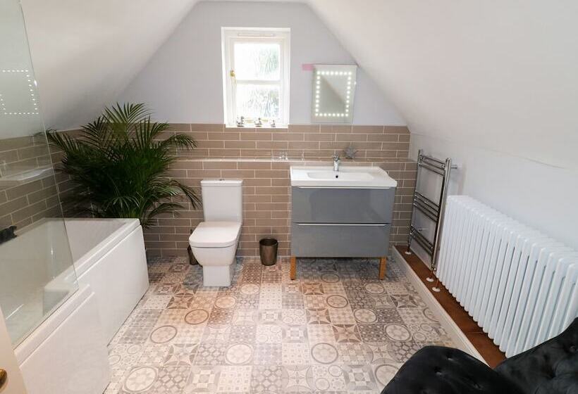 Manor Farm House Cottage