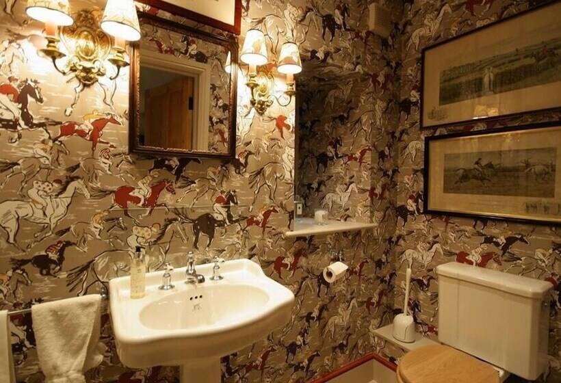 Thorndale Farm Barn Stable Cottage