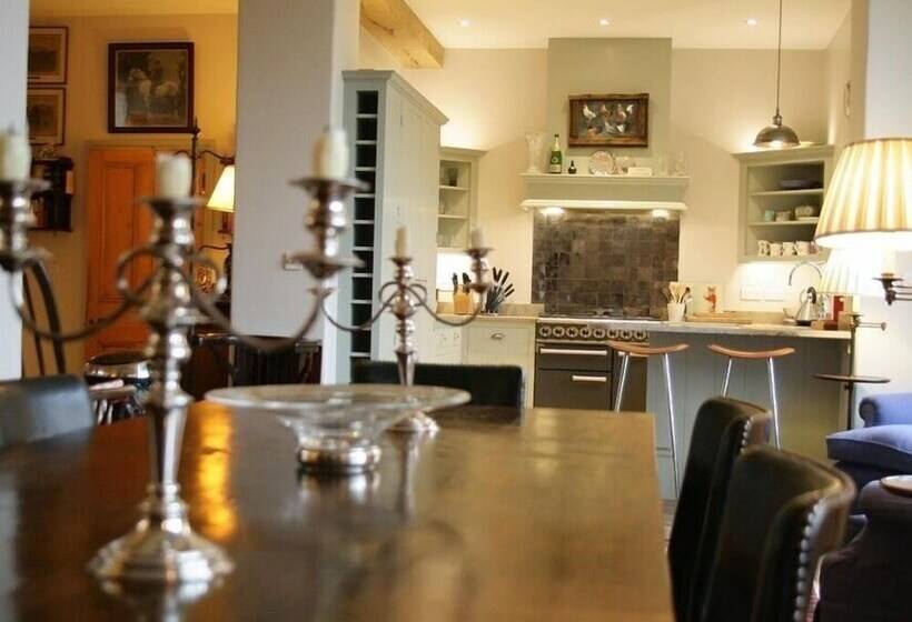 Thorndale Farm Barn Stable Cottage