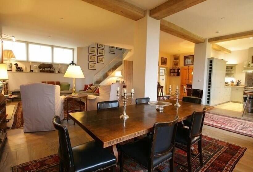 Thorndale Farm Barn Stable Cottage