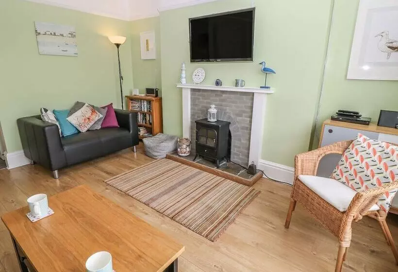 Two Tides Cottage