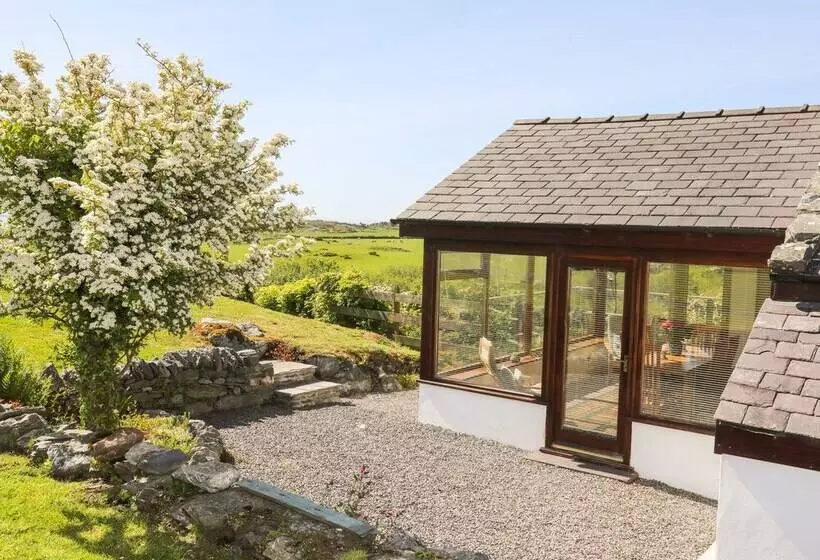 Tymynydd Cottage