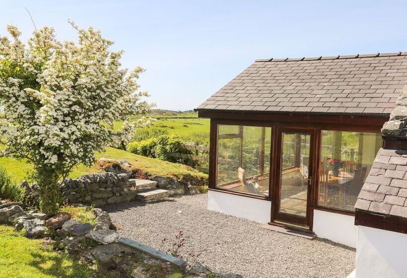 Tymynydd Cottage