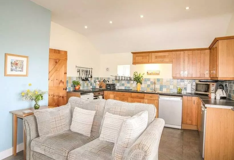 Tymynydd Cottage