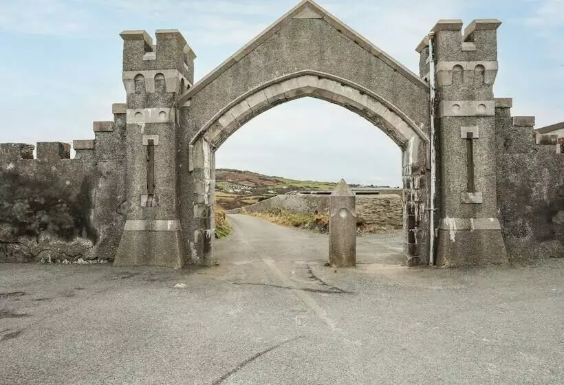 West Lighthouse Keeper's Cottage