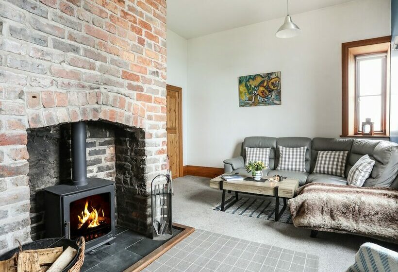 West Lighthouse Keeper's Cottage