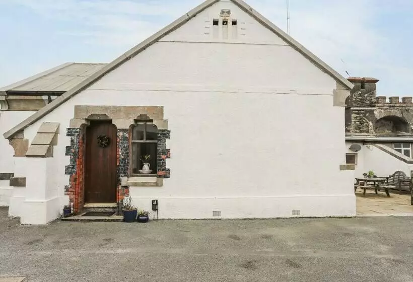 West Lighthouse Keeper's Cottage