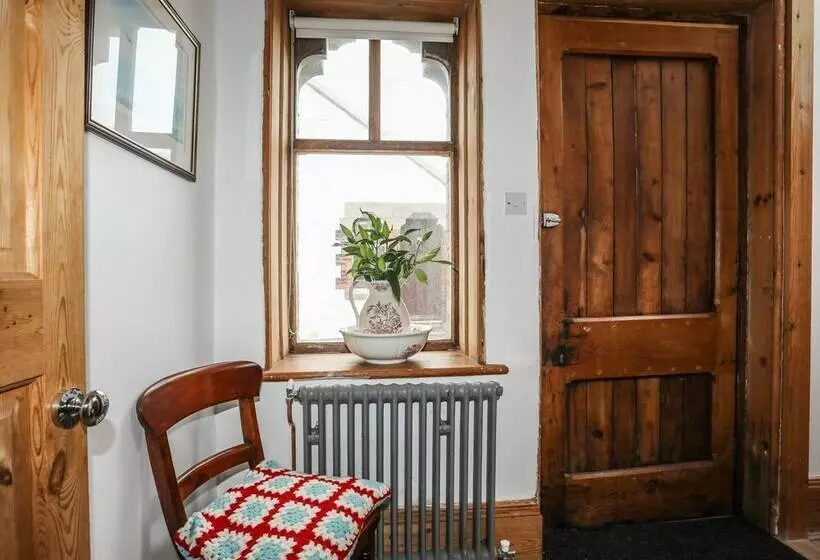 West Lighthouse Keeper's Cottage