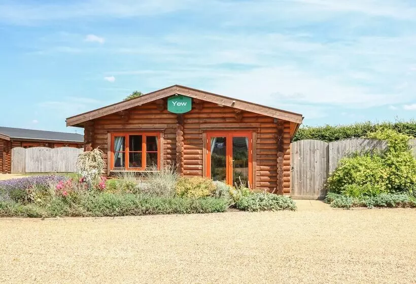 Yew Lodge