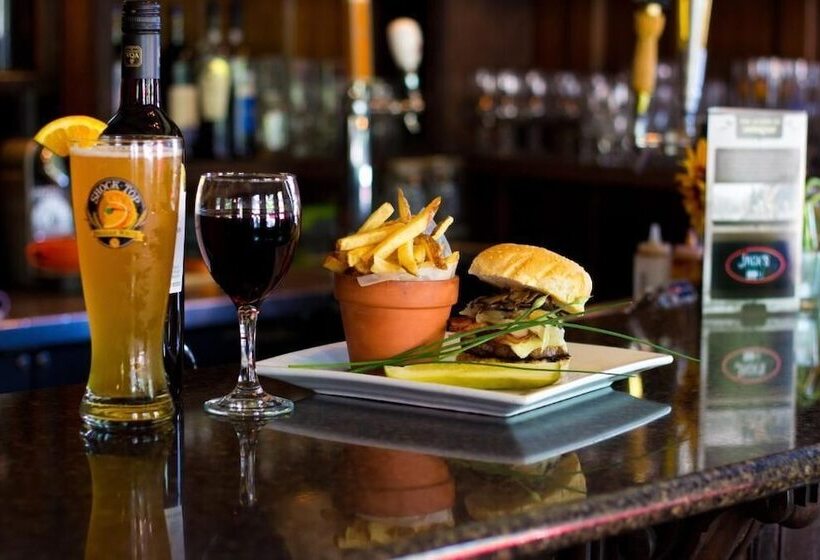 Distinctive Inns Of Kingsville Inn31