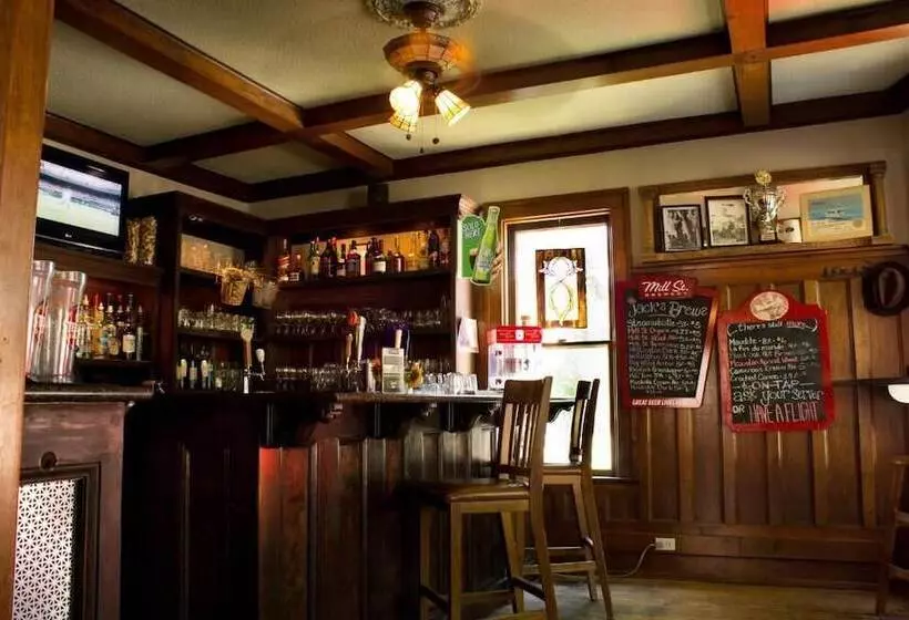 Distinctive Inns Of Kingsville Inn31