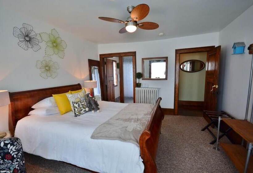 Distinctive Inns Of Kingsville Inn31