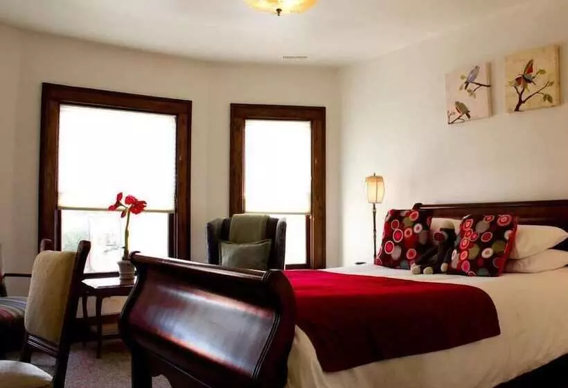 Distinctive Inns Of Kingsville Inn31