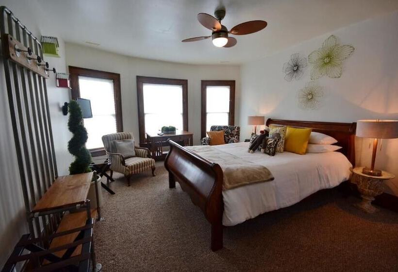 Distinctive Inns Of Kingsville Inn31