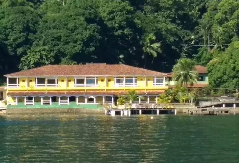 簡易ホテル Pousada Do Preto