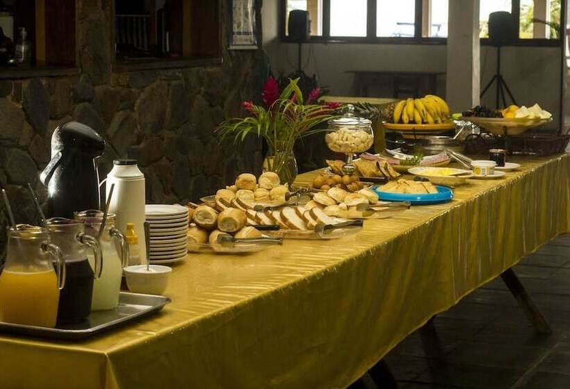 פונדק Pousada Do Preto