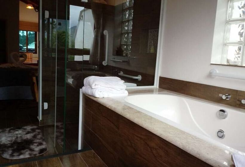 فندق Colline Verte