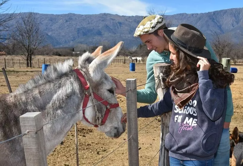 Hotelli De Campo Granja El Aromo