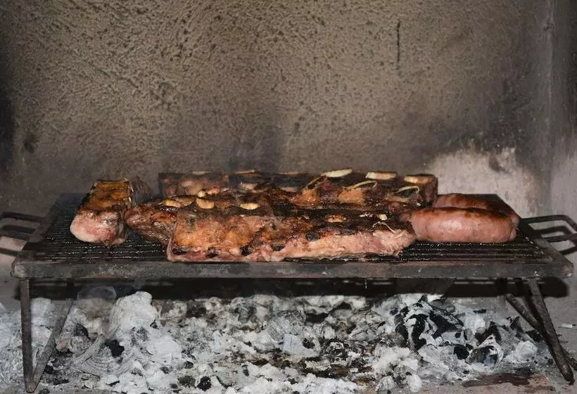 Hotelli De Campo Granja El Aromo