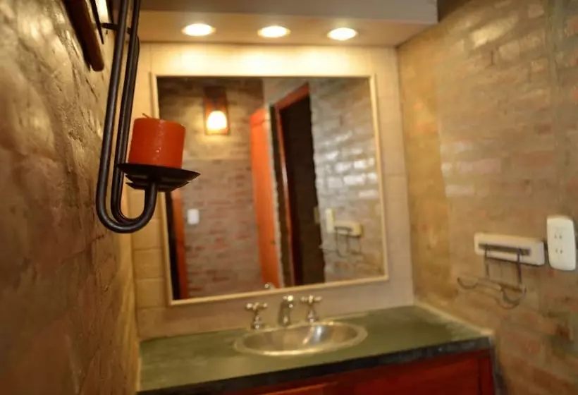 Hotelli De Campo Granja El Aromo